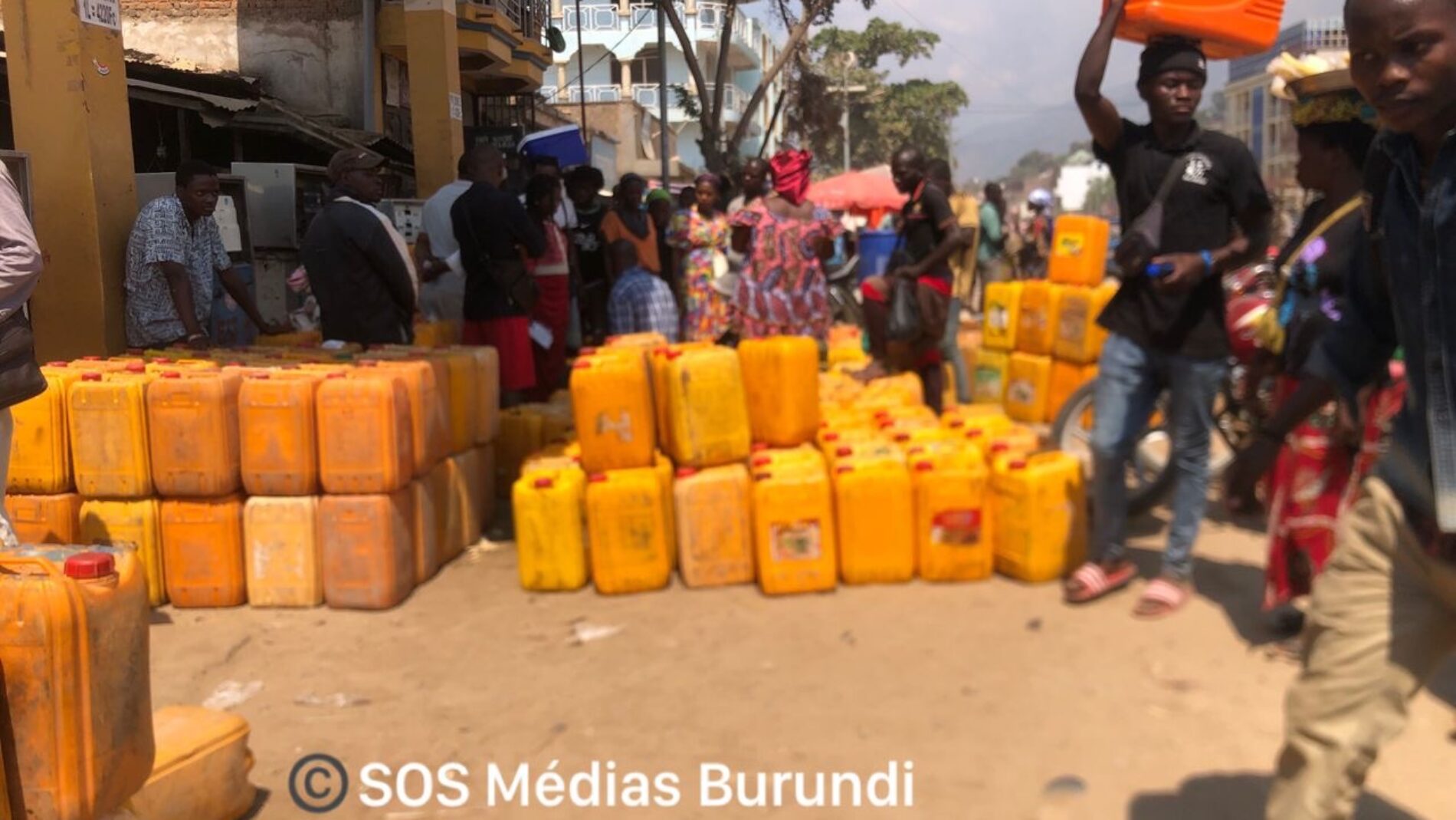 Makamba : les Burundais interdits de s&rsquo;approvisionner en carburant en Tanzanie
