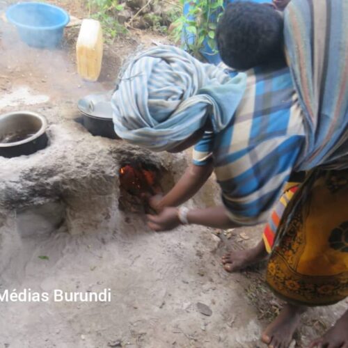 Nduta (Tanzania): mtoto mchanga anaponea chupuchupu kufa