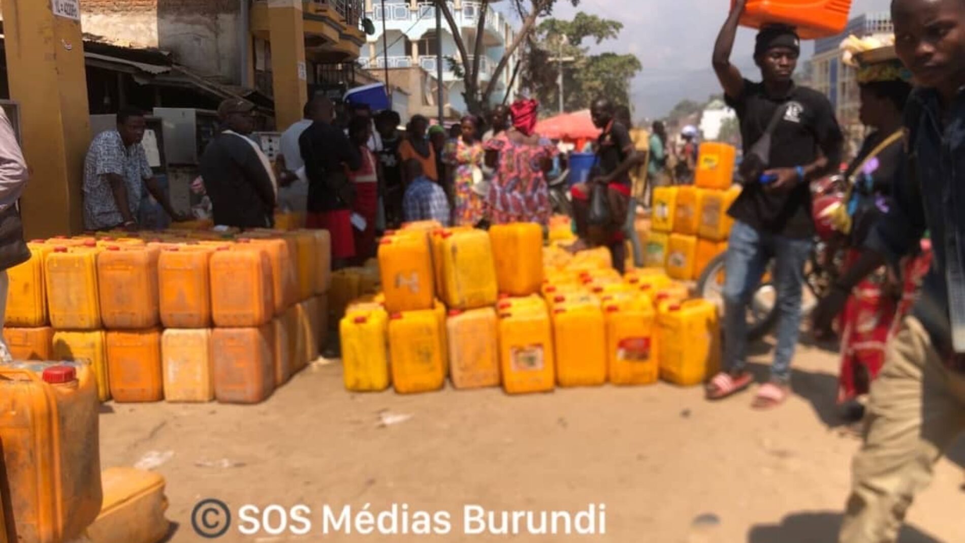 Makamba : Burundians banned from obtaining fuel in Tanzania