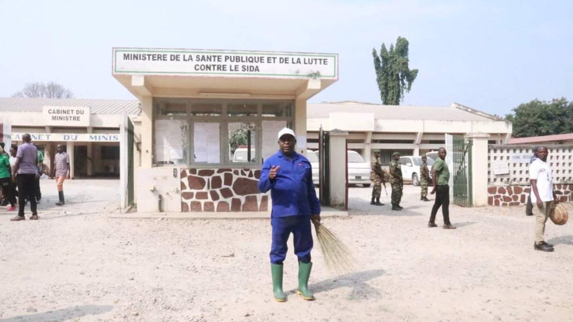 Bujumbura: Rais Neva anataka kubadilisha watumishi wote wa umma kuwa wasafishaji mitaani