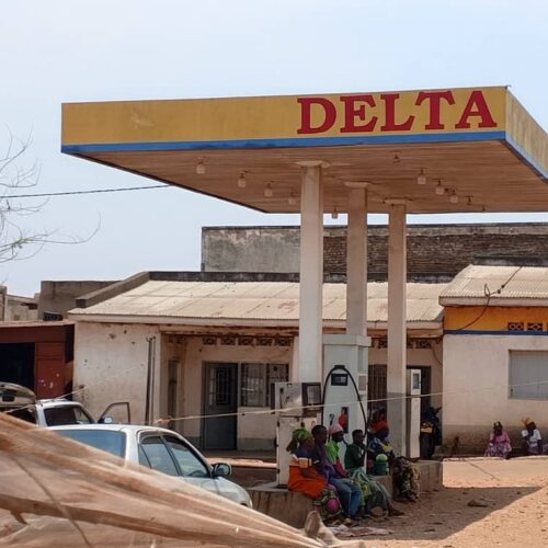 Rugombo: afisa wa polisi akamatwa akiiba mafuta kwenye kituo cha mafuta