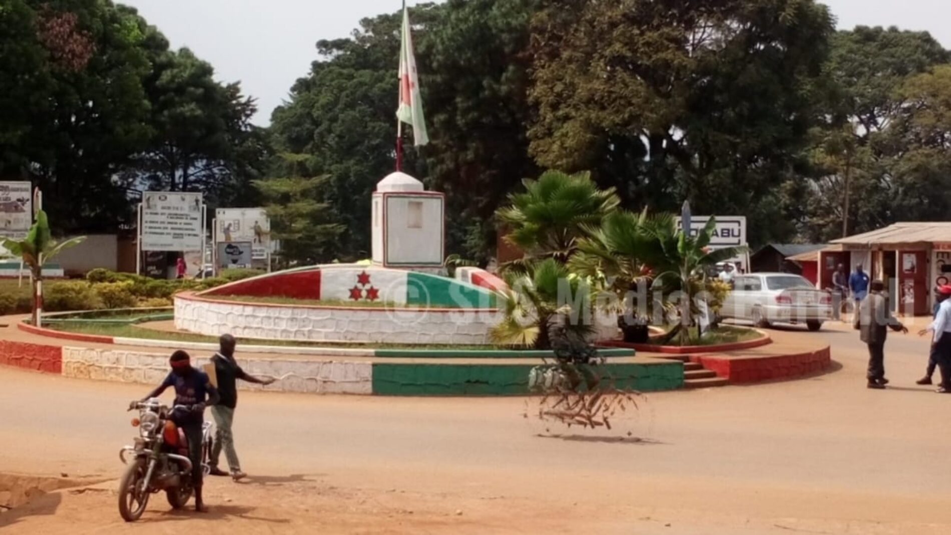 Makamba : the president of the Independent District Electoral Commission briefly arrested