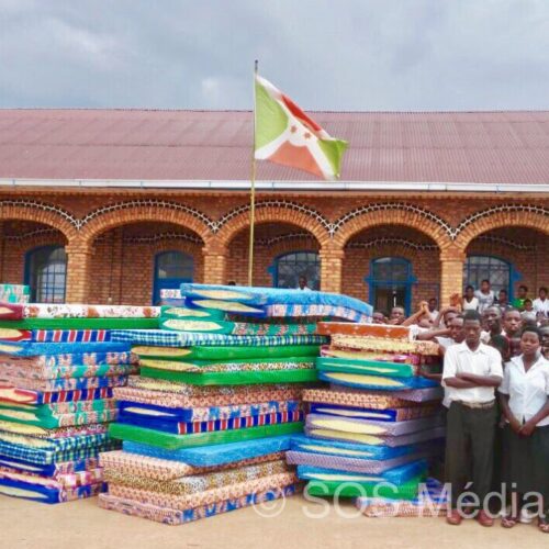 Rumonge : une rentrée scolaire en pleine crise d&rsquo;eau potable et de manque de matelas
