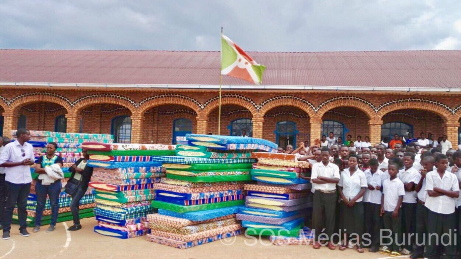Rumonge: a school year amidst clean water crisis and lack of mattresses