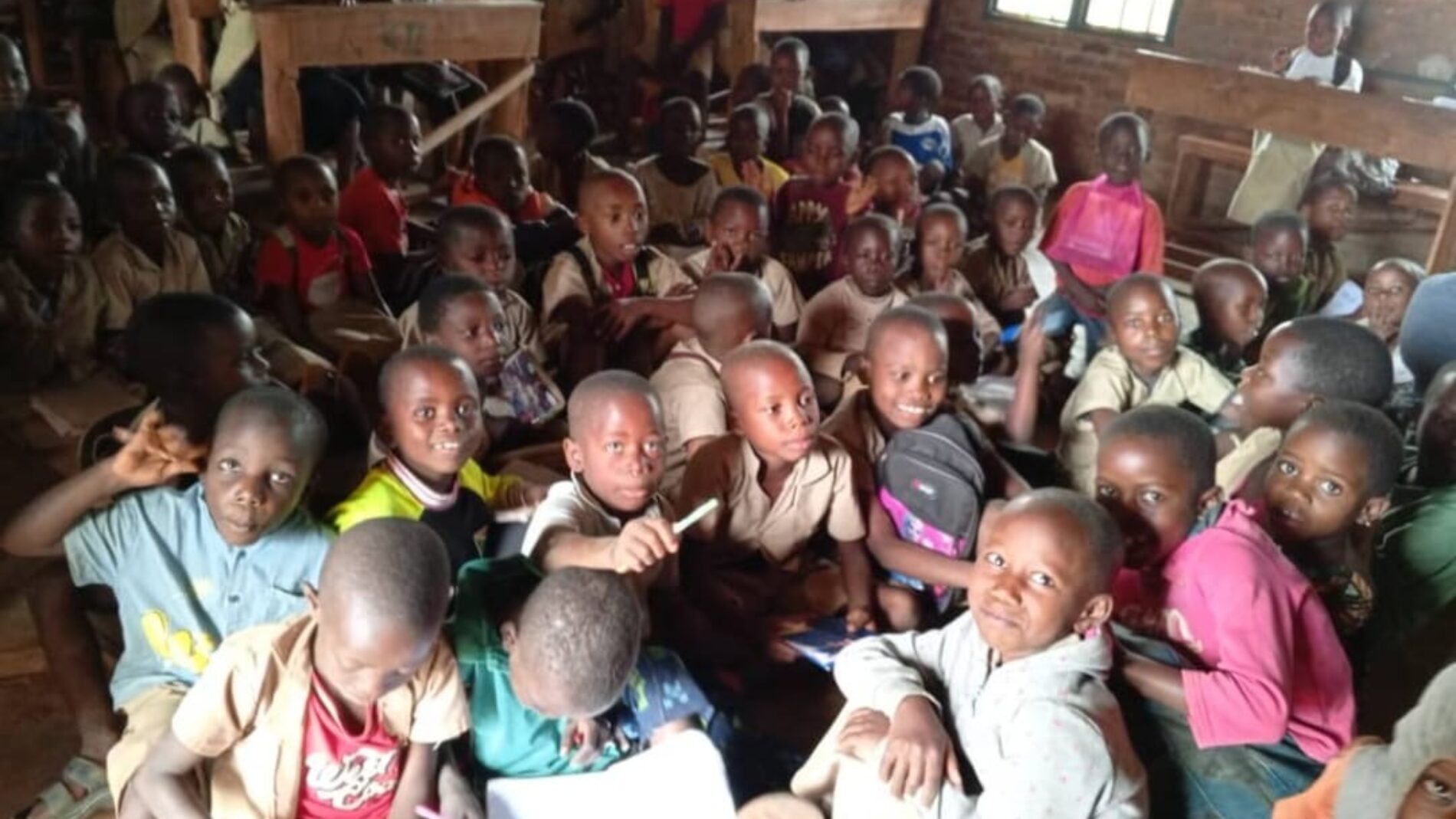 Cibitoke: more than 150 students in a classroom