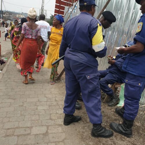 Bujumbura : nearly 800 Congolese police and military personnel have fled to Burundi