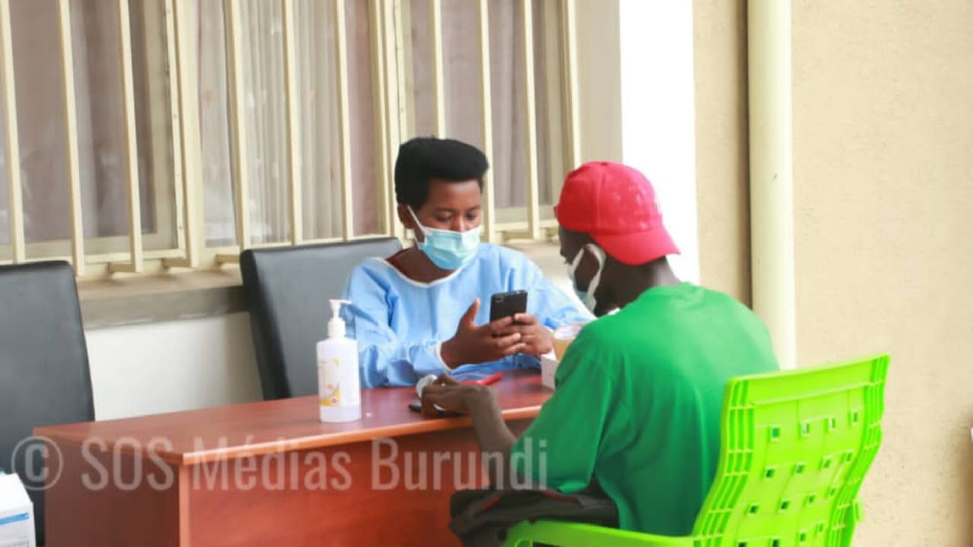 Bujumbura : les renseignements burundais détiennent cinq médecins qui réclament les droits des praticiens de santé