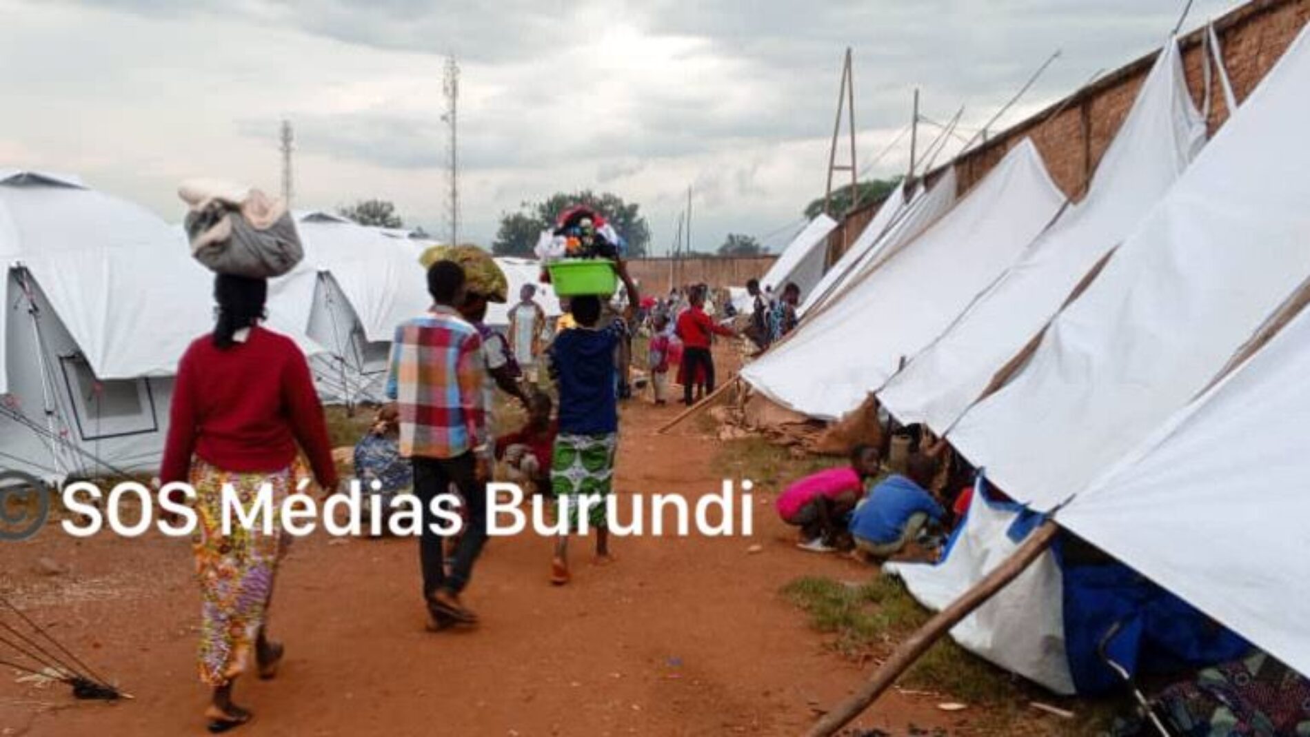 Bujumbura : près de 800 policiers et militaires congolais ont fui vers le Burundi