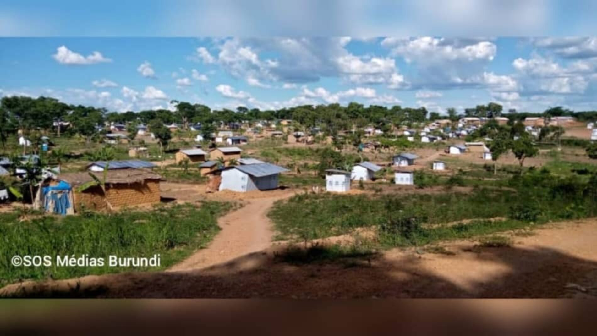 Nakivale (Uganda) : rising school fees worry refugees