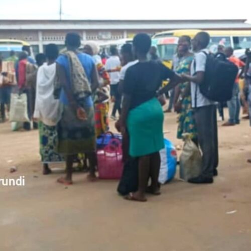 Soaring transport prices between Rumonge, Bururi, and Bujumbura : passengers at the end of their rope