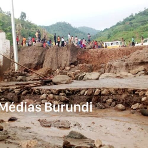 Rumonge – Mvua kubwa: Mto Kirasa unafurika, uharibifu mkubwa umerekodiwa kwenye kilima cha Gabirano
