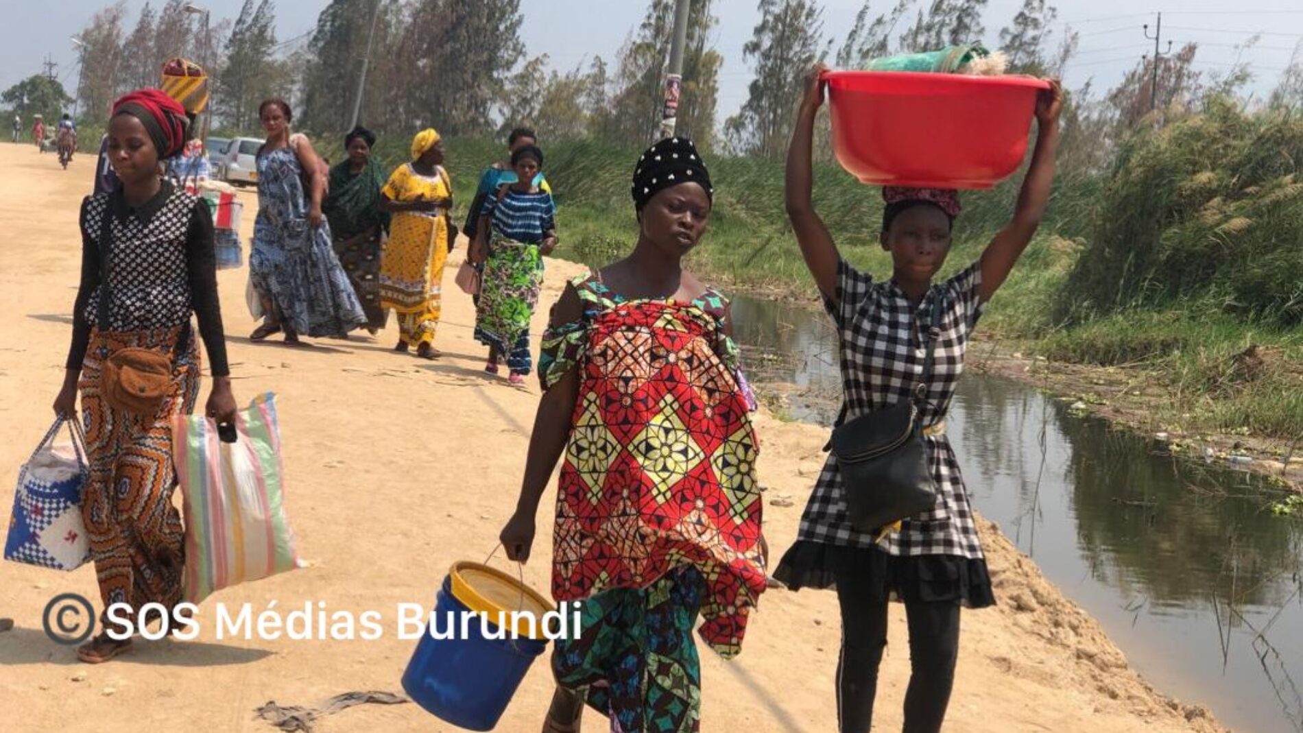 Photo de la semaine : des femmes seules face au poids des responsabilités familiales à Uvira