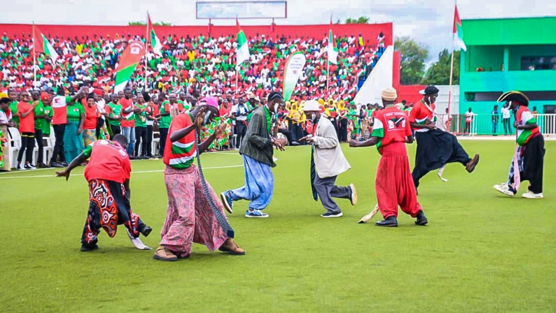 Cultural dancers under pressure : “Banned from performing for other parties, underpaid by the CNDD-FDD”