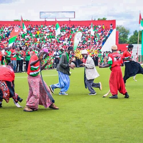 Cultural dancers under pressure : “Banned from performing for other parties, underpaid by the CNDD-FDD”