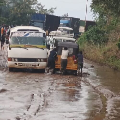 Impassable roads, recycled promises… The CNDD-FDD is playing for high stakes in Rumonge