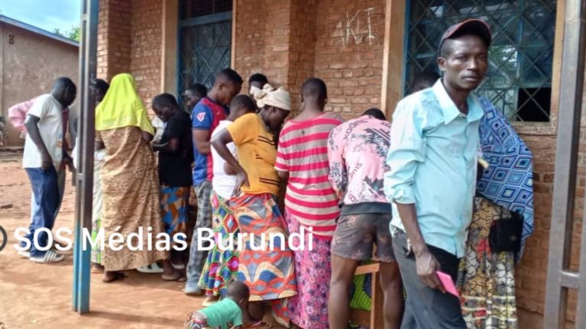 Burundi : CENI extends voter registration card collection by one day