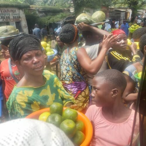 Picha ya wiki: kati ya mipaka iliyofungwa na machenza ambazo hazijauzwa, wanawake wa Rumonge wanabunifu