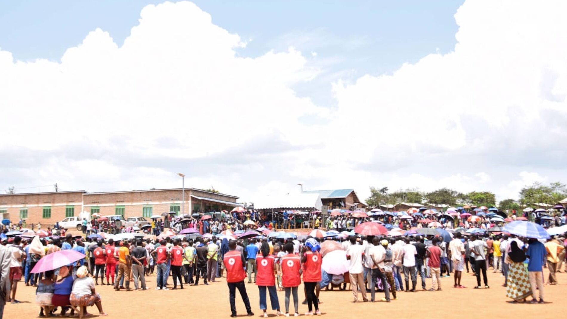 Mahama (Rwanda) : high living cost and growing poverty in the refugee camp