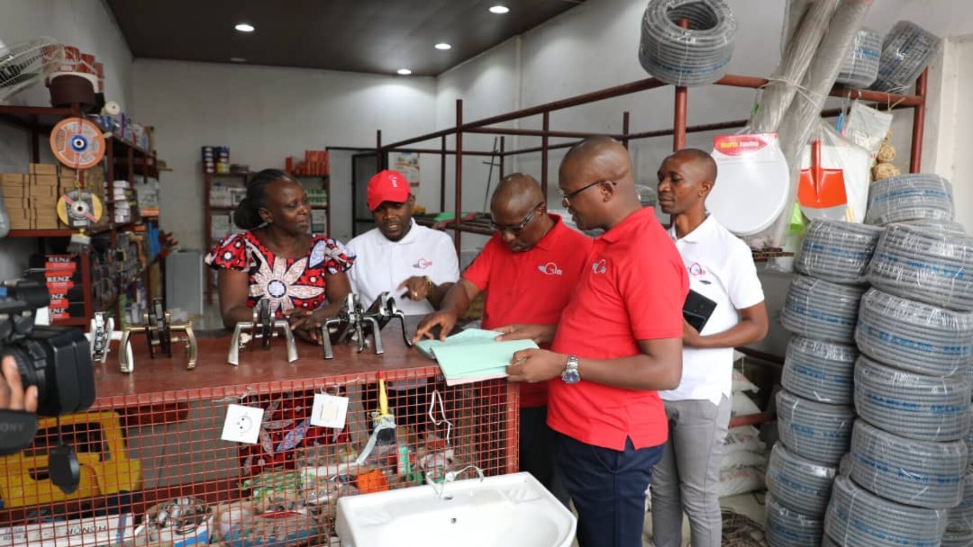 Fight against tax evasion : the Finance Minister closes around ten businesses in Bujumbura