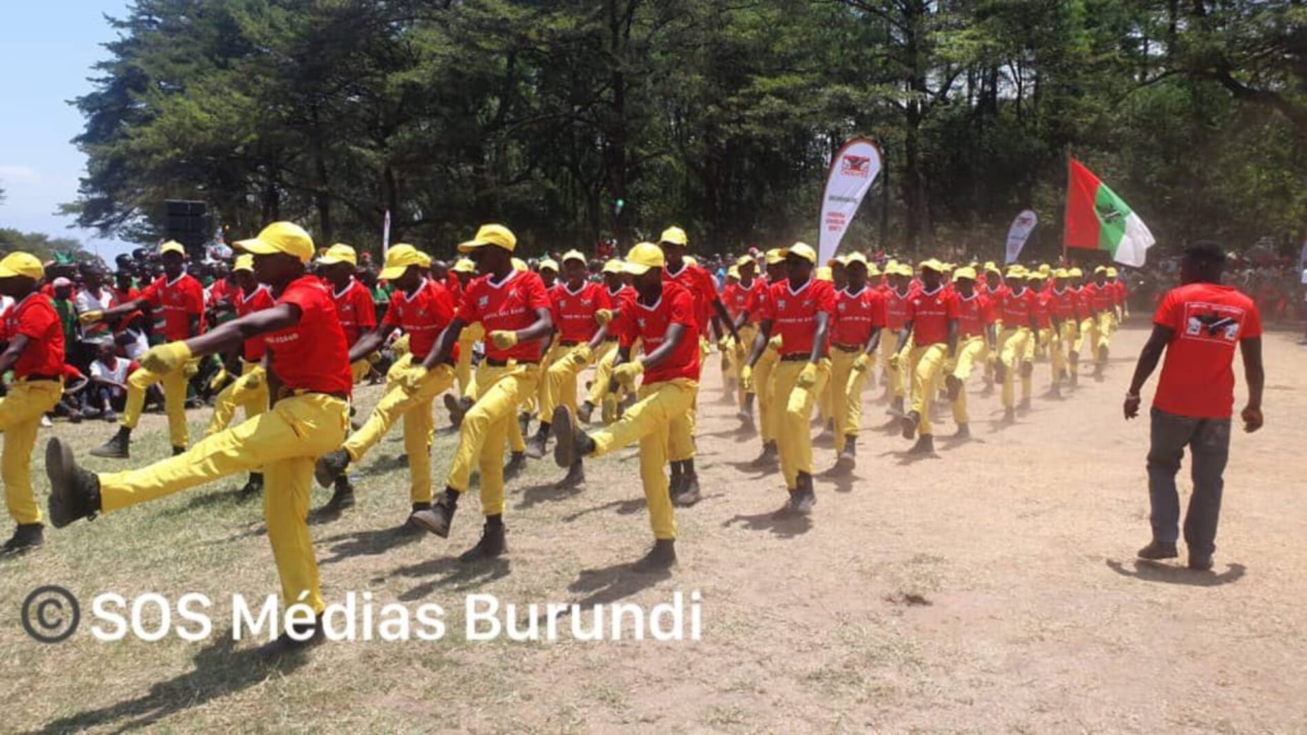 Burundi – Buhumuza : un sexagénaire violemment battu par des Imbonerakure après avoir critiqué le pouvoir