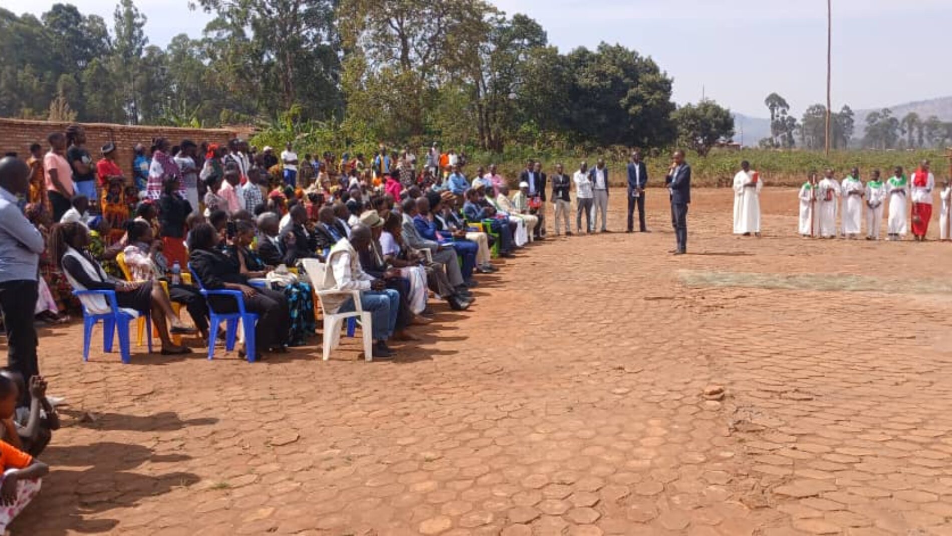 Bugendana na Teza: Miaka 29 baadaye, walionusurika katika mauaji yanayofafanuliwa kama mauaji ya kimbari wanataka ukweli na haki.