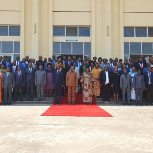 Parlement burundais : médias privés interdits