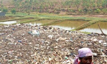 Gitega : women innovate for a cleaner environment through recycling