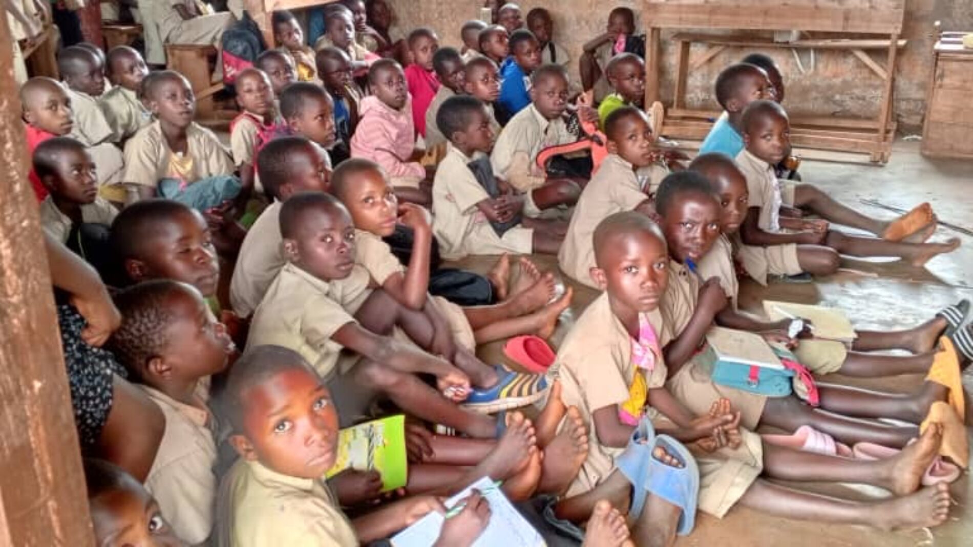 Karurama: children suffocated by overcrowding