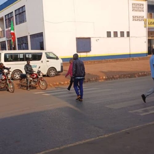 Gitega: Afisa wa polisi amfyatulia risasi mwendesha pikipiki katikati ya jiji, hasira inapanda