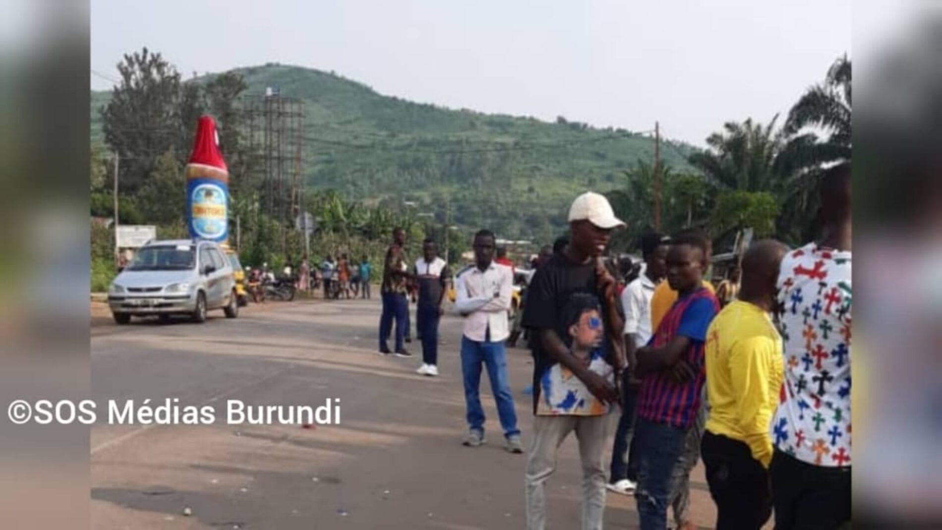 Kirundo : security barriers, nighttime fear, and suspicions of corruption
