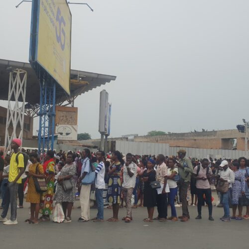 Bujumbura: Akina mama wanaonyonyesha wakabiliana na vikwazo vya usafiri