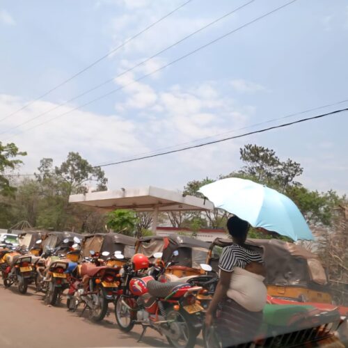 Cibitoke: Kamishna wa polisi wa jumuiya anayetuhumiwa kuwanyang’anya waendesha pikipiki