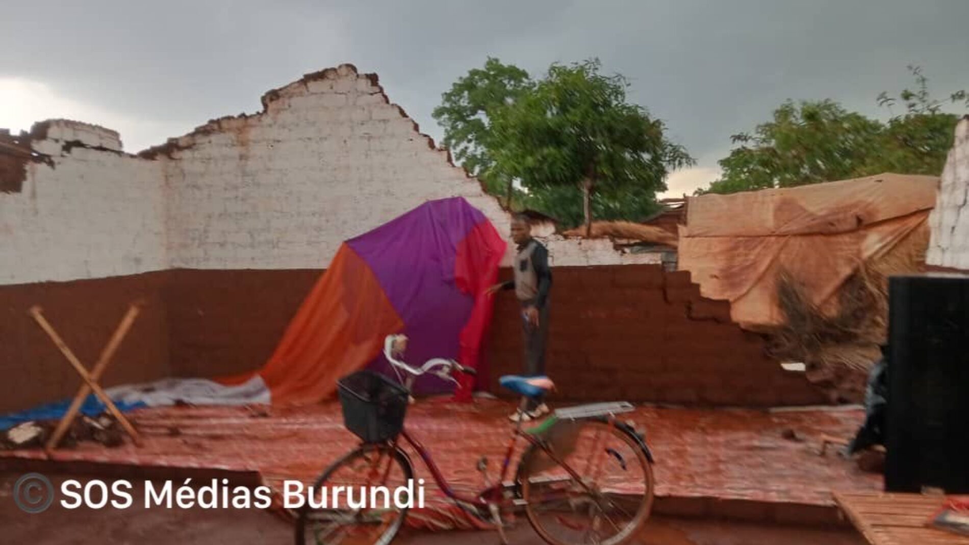Nduta (Tanzania) : several dozen houses destroyed by torrential rains