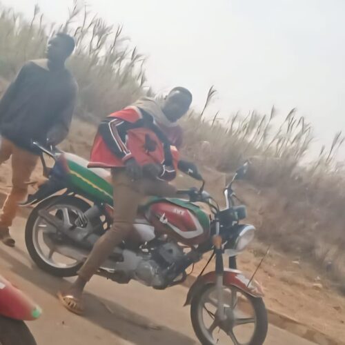 Gitega : un père et son fils arrêtés pour meurtre à Burunga, la population réclame justice