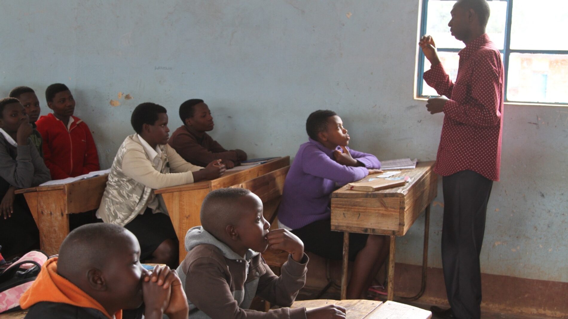 Burundi : the teacher exodus brings the school system to its knees
