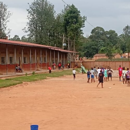 Butanyerera: Ugonjwa wa Ajabu Huathiri Zaidi ya Wanafunzi 500