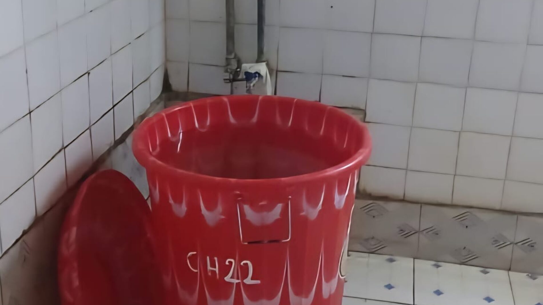 Bujumbura : drinking water shortage at Prince Louis Rwagasore Clinic, patients and staff worried
