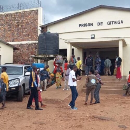 Gitega: Wafungwa watishwa na uhaba wa chakula