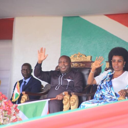 Burundi: Ndayishimiye awashutumu Maaskofu wa Kikatoliki kwa kuingiza siasa umaskini na “Kuzomea Taifa”