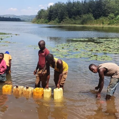 Picha ya wiki:Muyinga inayokabiliwa na kiu—uhaba wa maji wazua hofu ya janga la kiafya