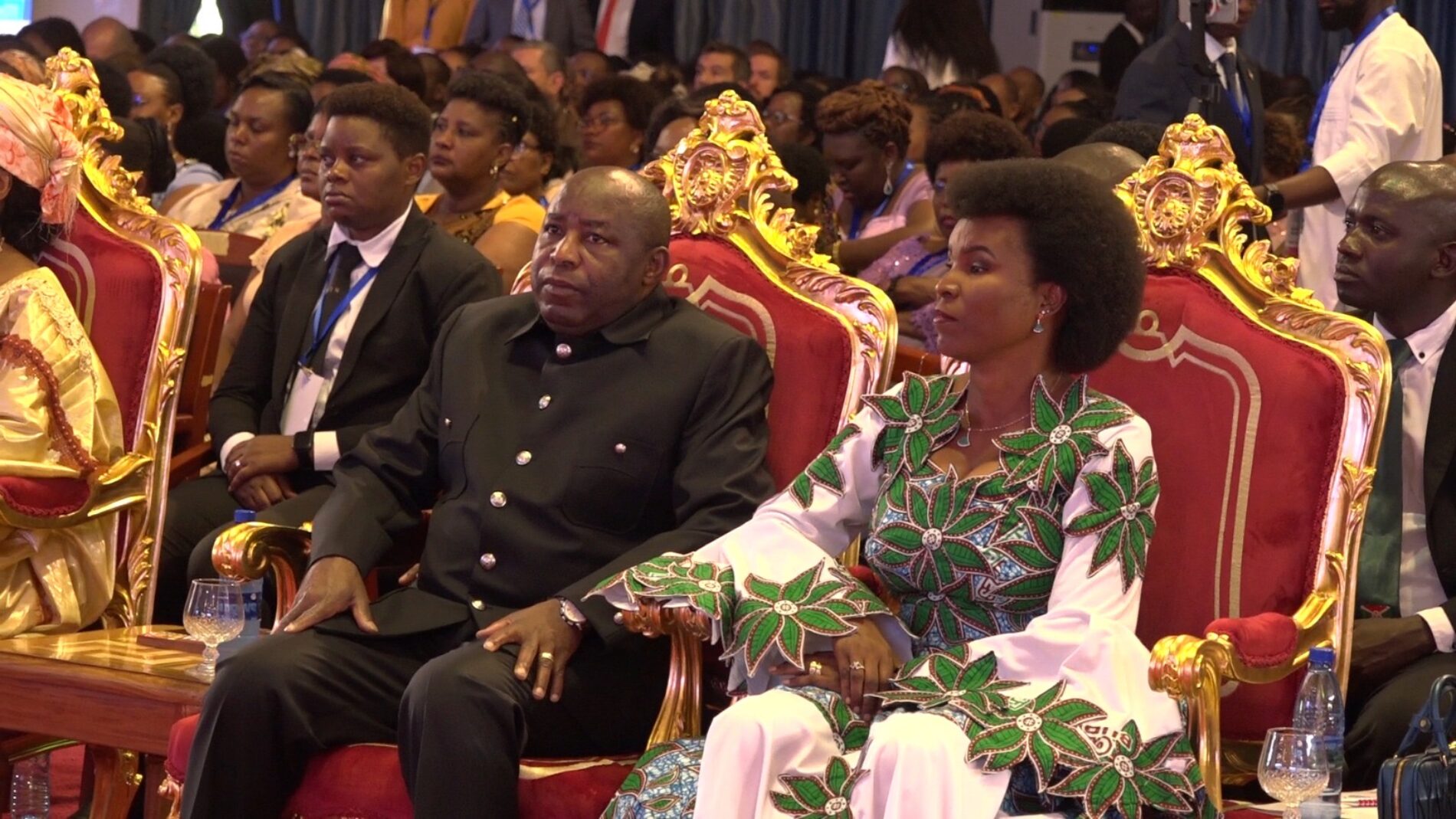 Angeline Ndayishimiye: Tuzo mbili za kimataifa ndani ya saa 48—kusawazisha utambuzi wa kazi za kibinadamu na ukosoaji kuhusu haki za binadamu
