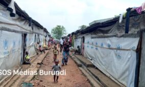Cishemere : hunger drives Congolese asylum seekers to begging