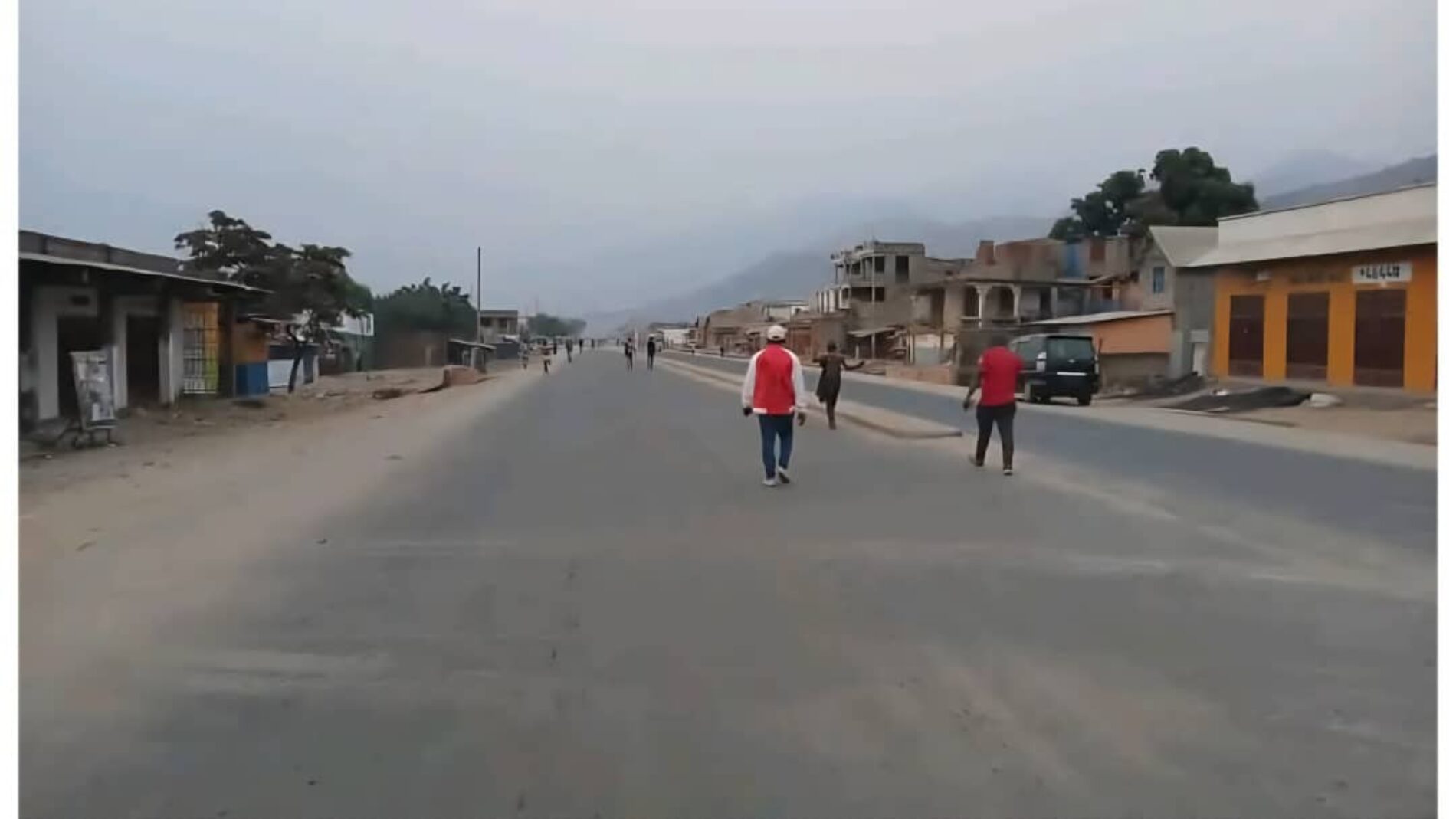 « Armez les FARDC ! » : Uvira paralysée par une journée de colère contre la dégradation sécuritaire