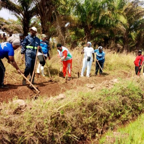 “Tunatozwa mara mbili”: hasira yazidi kupanda Muyinga kuhusu michango ya makao makuu ya mkoa wa Buhumuza