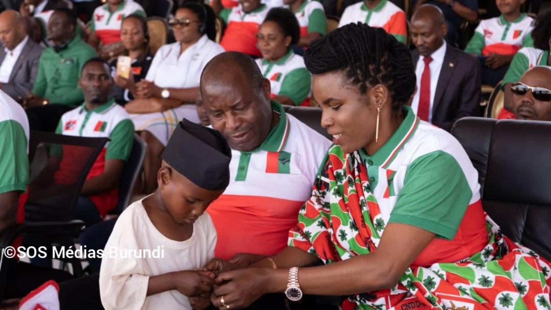 Burundi: Ndayishimiye awageuza Imbonerakure kuwa “makomando” na kutishia maadui wa utawala
