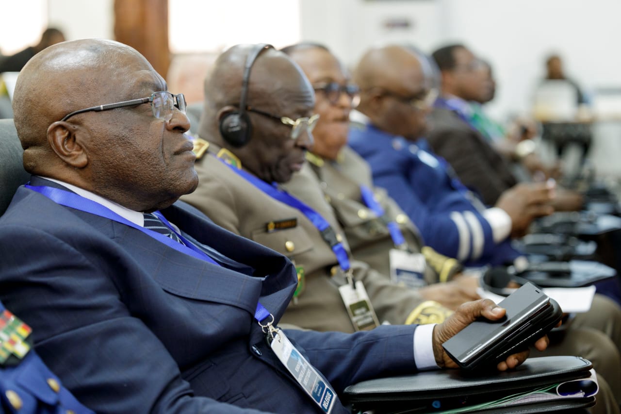 Des participants, dont des généraux, dans la salle lors de la conférence, le 18 septembre 2026. © SOS Médias Burundi